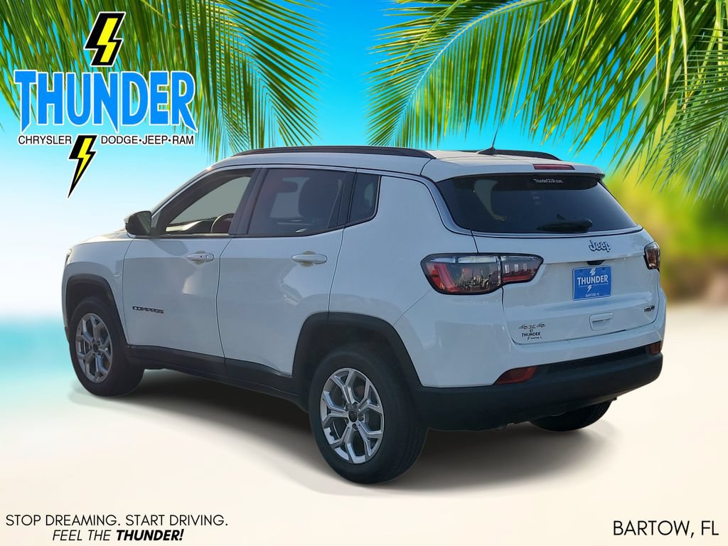 Certified 2025 Jeep Compass Latitude AWD/4WD image 3