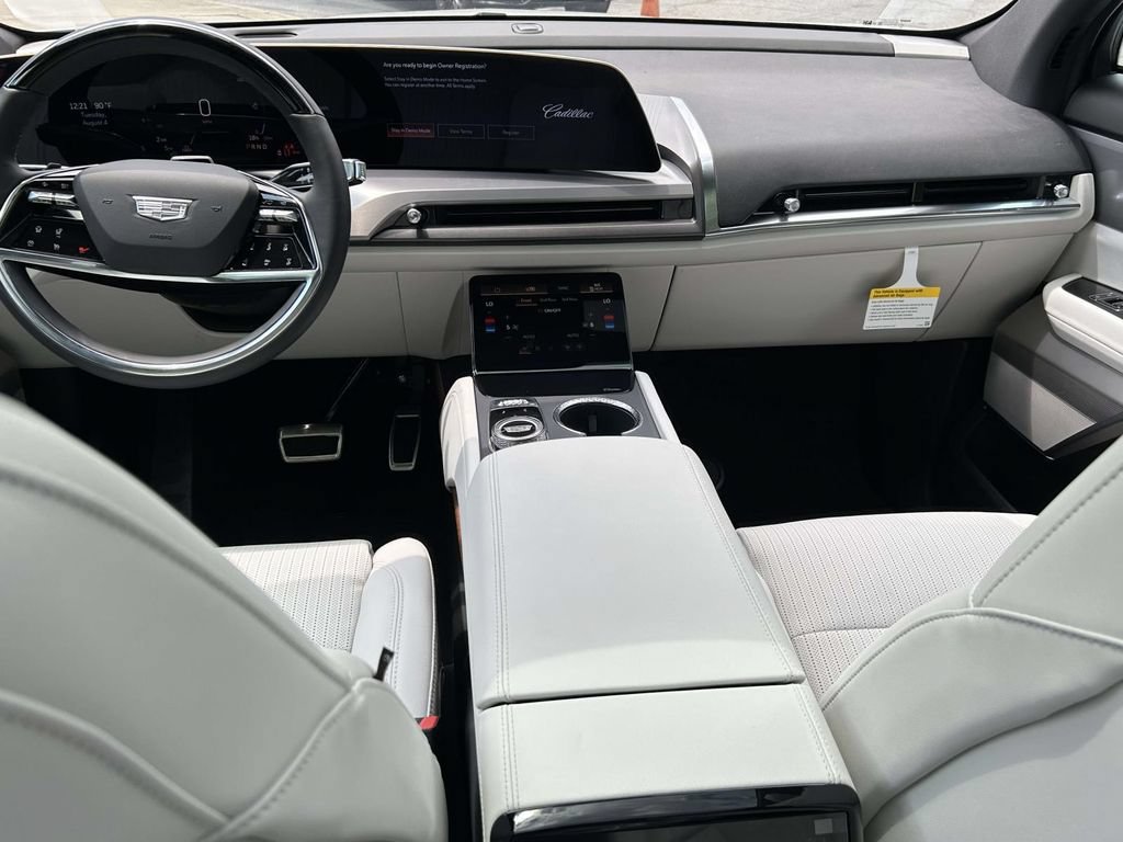 New 2027 Cadillac Vistiq Sport AWD/4WD image 13
