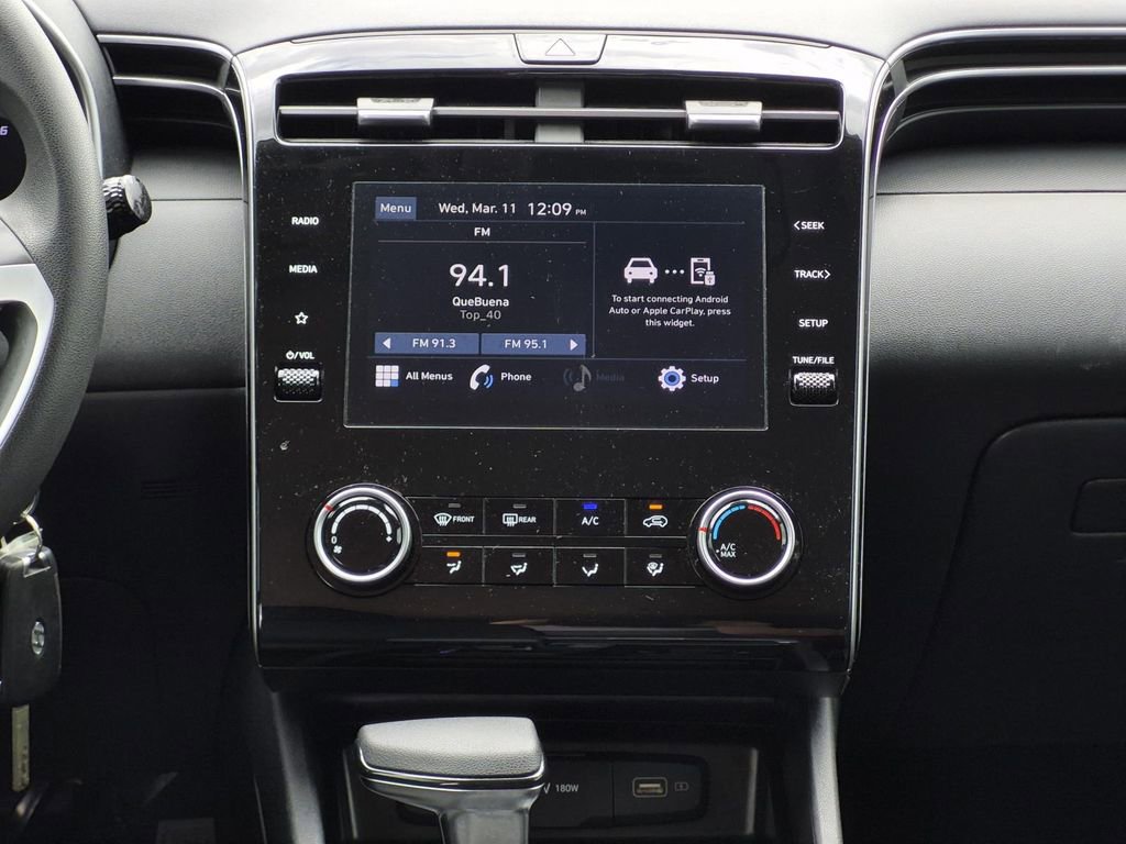 Used 2024 Hyundai Tucson SE image 16