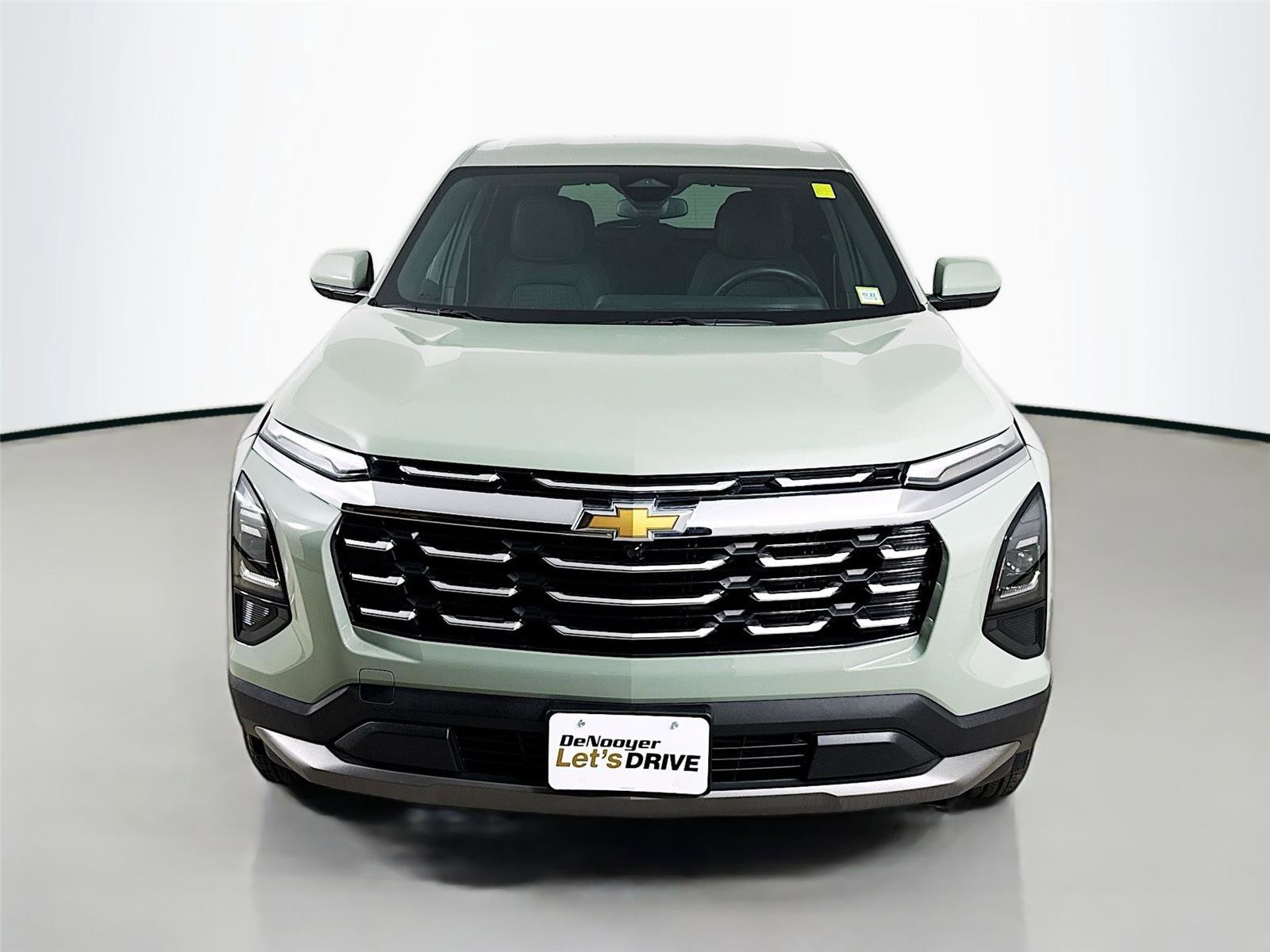 Used 2025 Chevrolet Equinox LT image 4