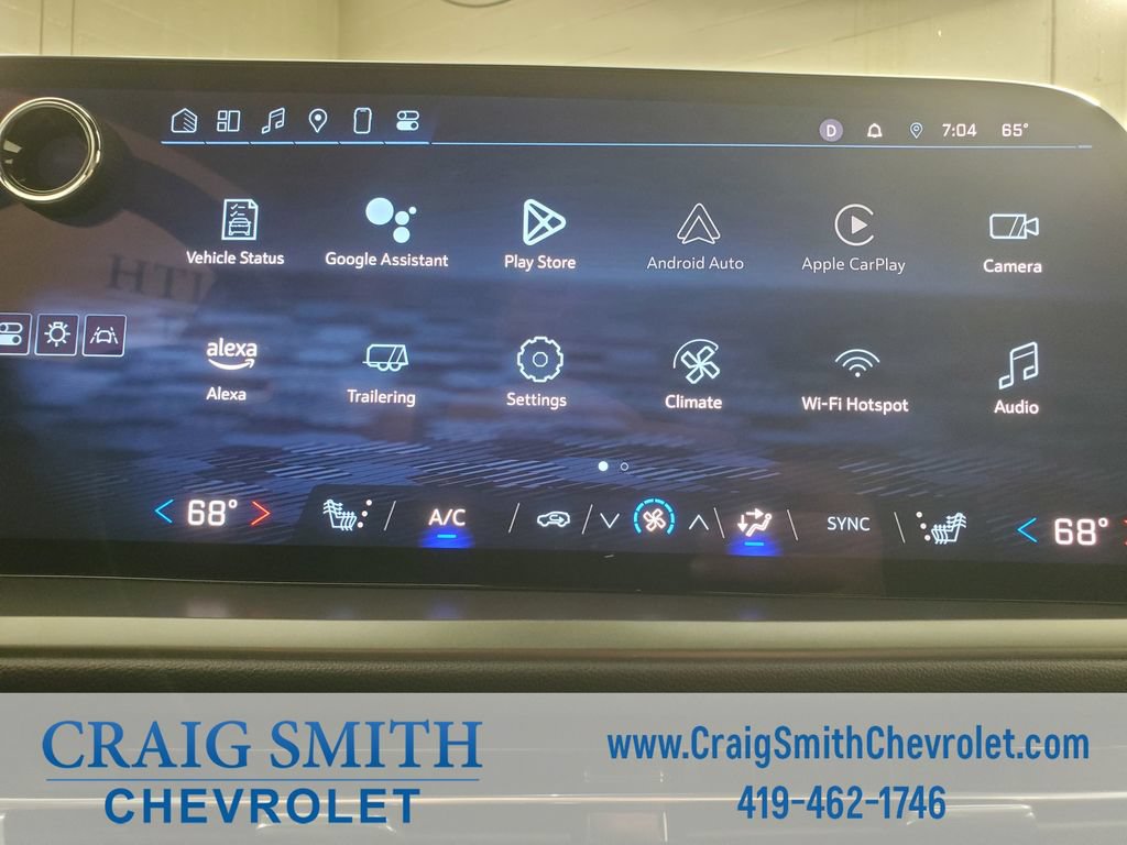 Used 2025 Chevrolet Traverse LT FWD image 24