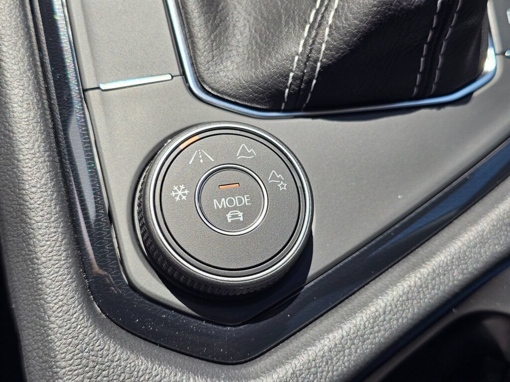 New 2026 Volkswagen Taos SEL AWD/4WD image 22