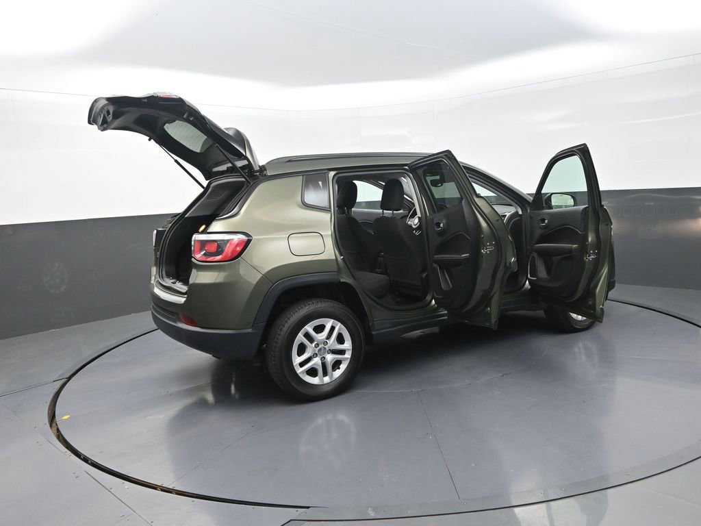 Used 2018 Jeep Compass Sport image 37