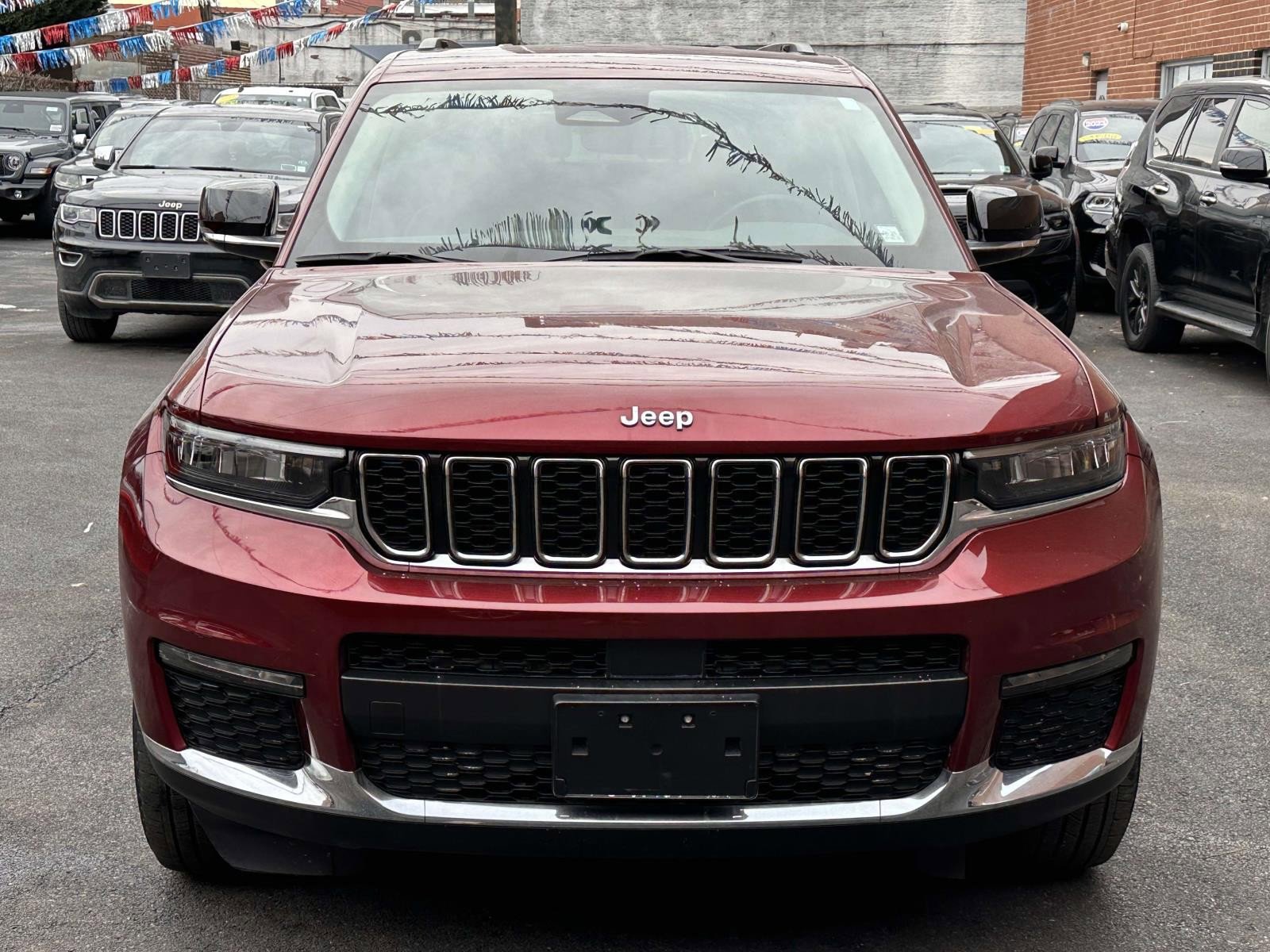 Used 2022 Jeep Grand Cherokee L Limited image 9