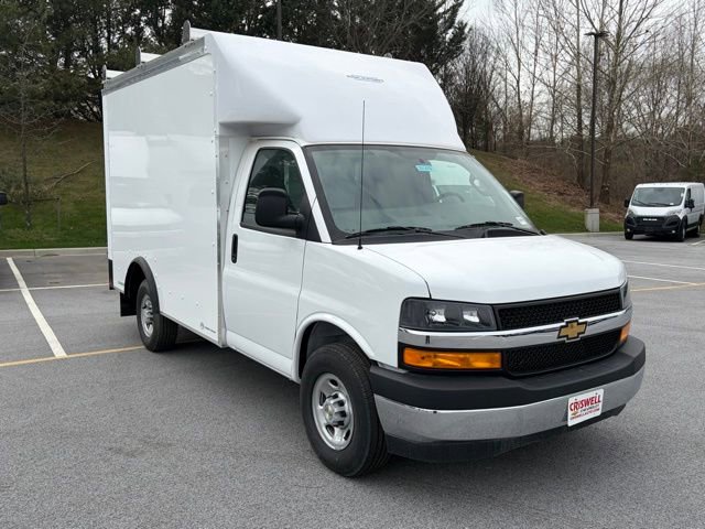 New 2025 Chevrolet Express 3500 w/ Power Convenience Package image 2