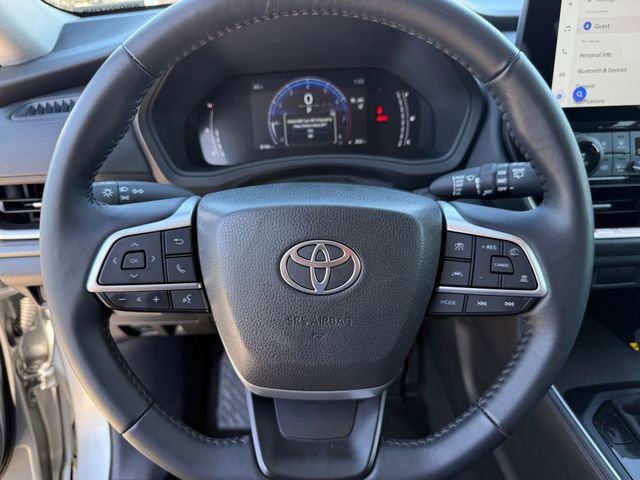 Used 2025 Toyota Grand Highlander FWD image 13