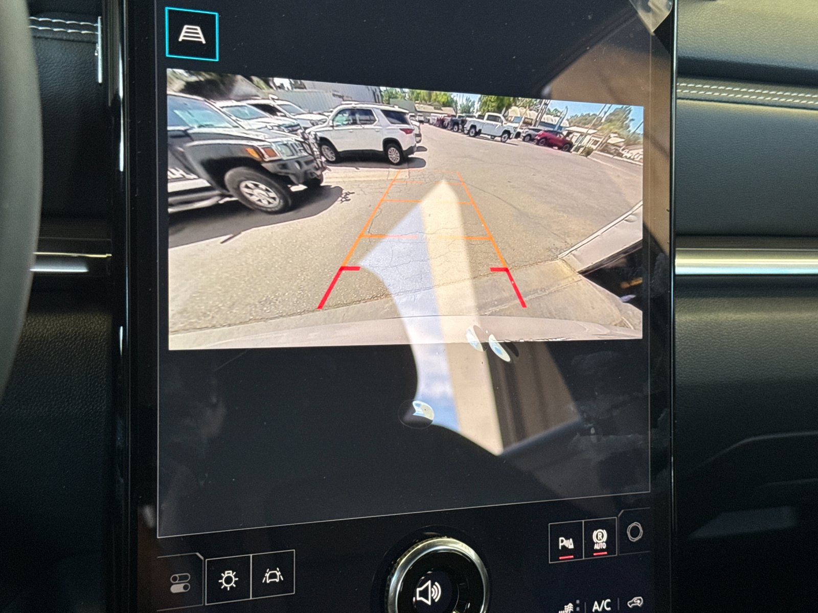 New 2027 GMC Terrain Elevation w/ Elevation Premium Package FWD image 22