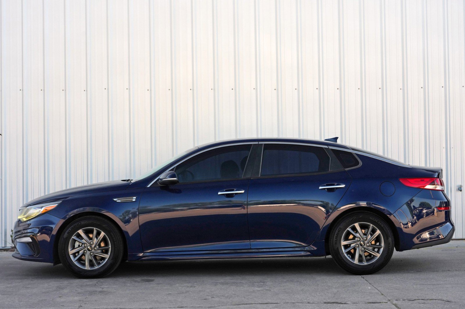 Used 2020 Kia Optima LX image 6