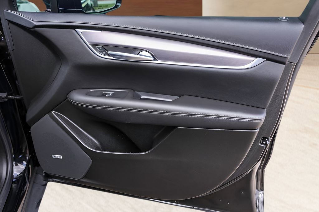 Certified 2024 Cadillac XT5 Luxury FWD image 29