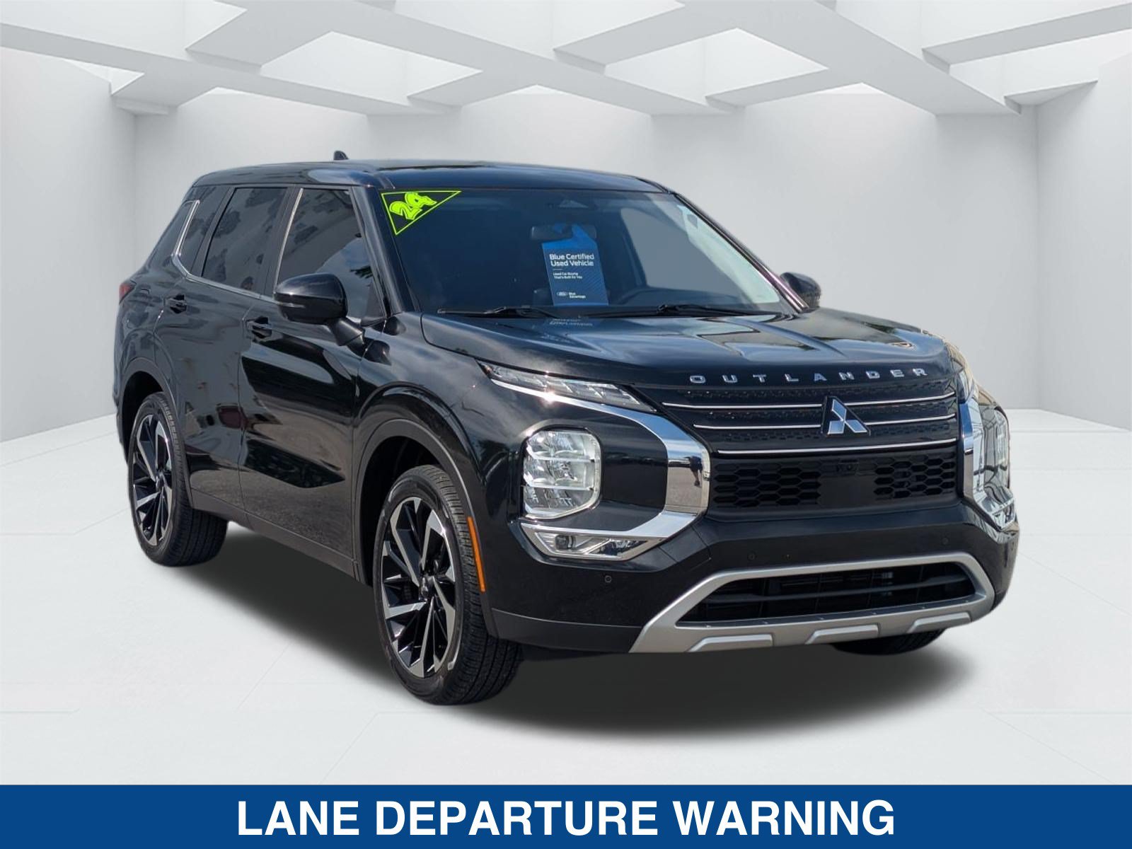 Used 2024 Mitsubishi Outlander SE FWD video 2