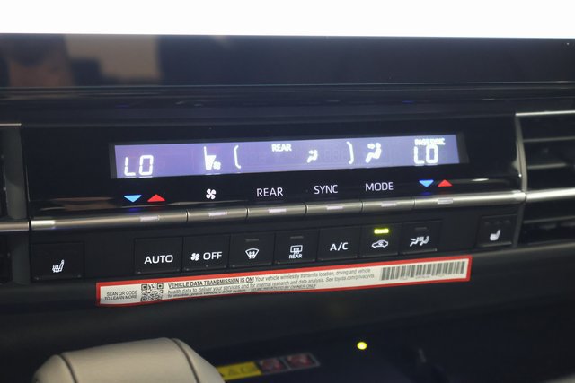 New 2026 Toyota Sienna XLE Woodland Edition AWD/4WD image 20