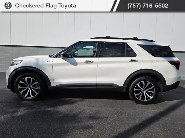 Used 2022 Ford Explorer ST-Line AWD/4WD image 2