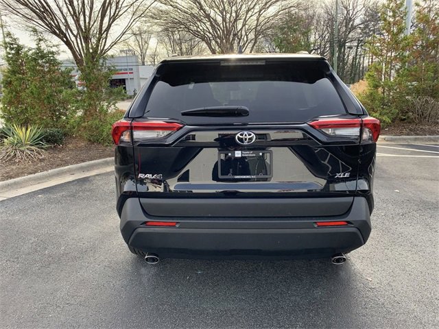 New 2025 Toyota RAV4 XLE image 7