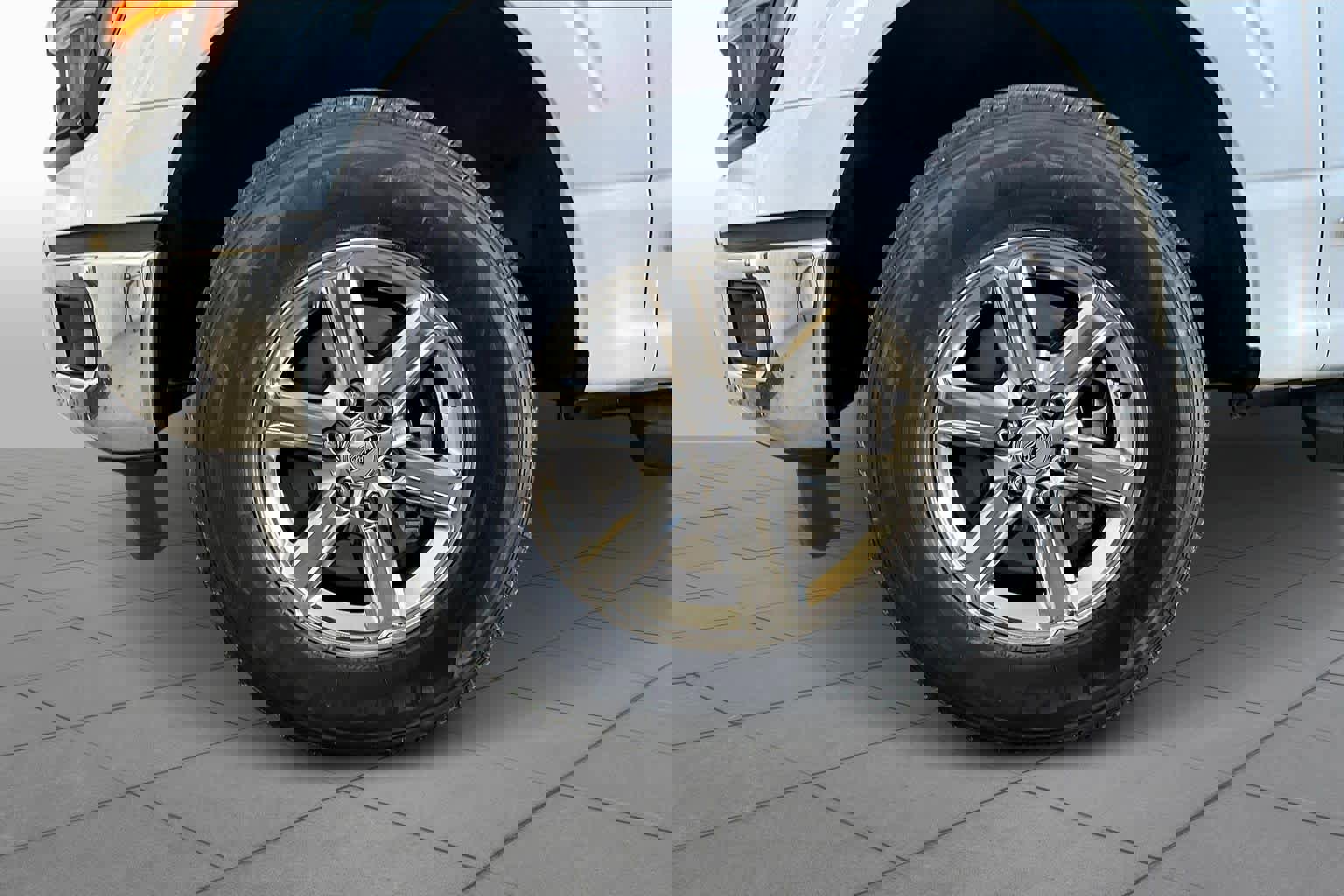 Used 2024 Ford F150 XLT w/ Equipment Group 302A MID image 10