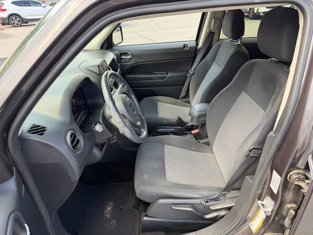 Used 2016 Jeep Patriot Latitude image 16