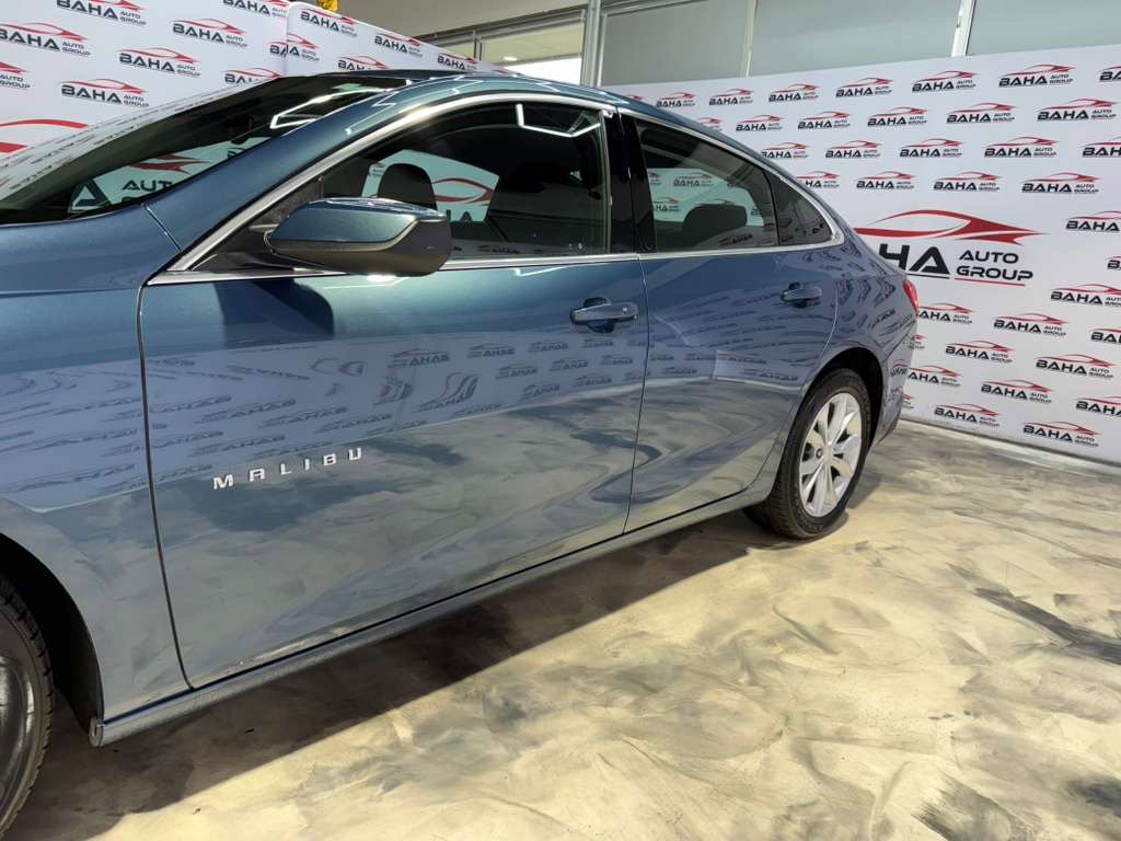 Used 2025 Chevrolet Malibu LT FWD image 6
