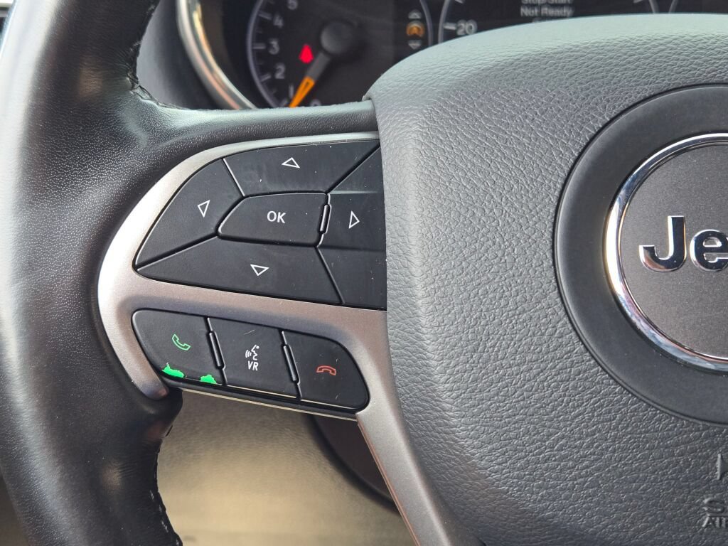 Used 2021 Jeep Grand Cherokee Laredo X AWD/4WD image 39
