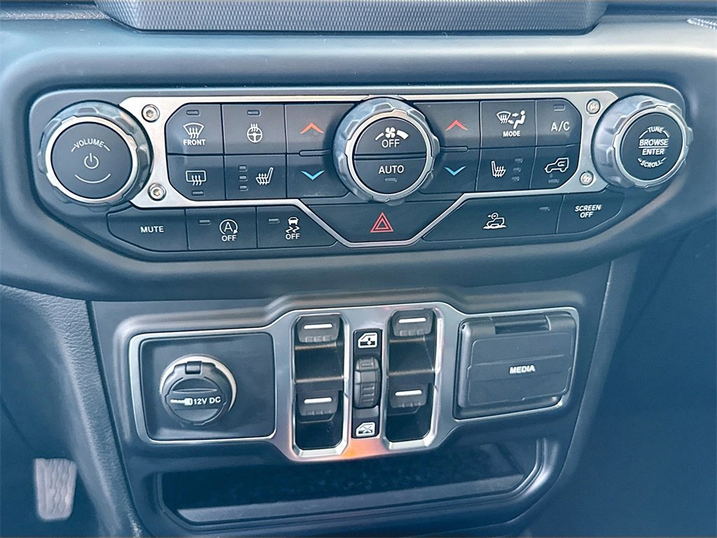 Used 2021 Jeep Wrangler Unlimited Sport image 16