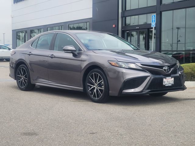 Used 2024 Toyota Camry SE FWD image 34