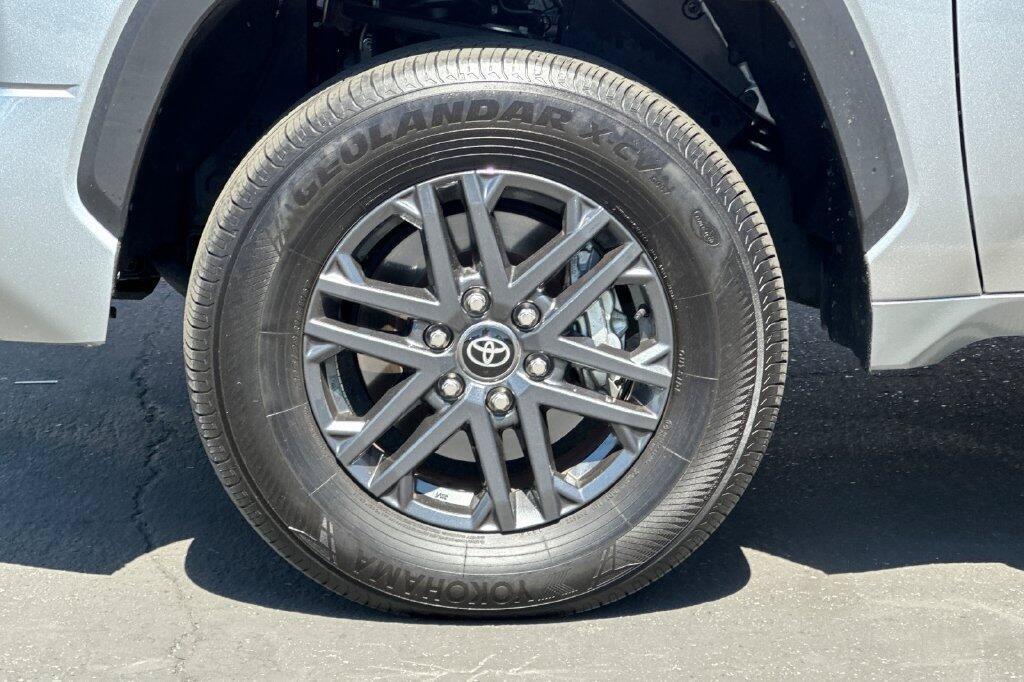Used 2025 Toyota Tundra SR5 w/ SR5 Convenience Package AWD/4WD image 24