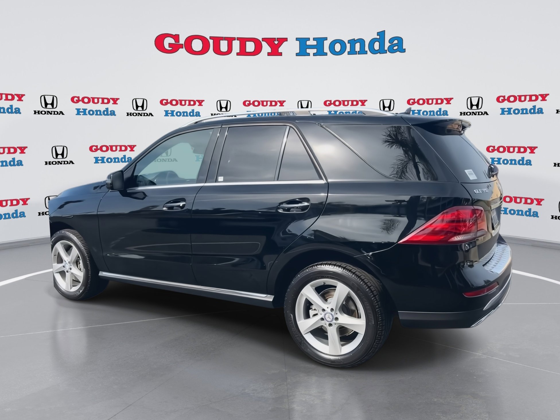 Used 2017 Mercedes-Benz GLE 350 4MATIC image 6