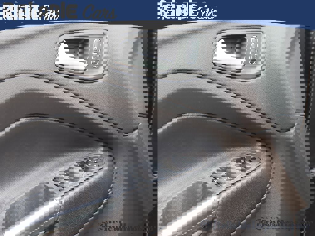 Used 2019 Ford Escape SE image 22