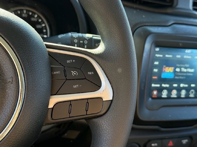 Used 2020 Jeep Renegade Sport AWD/4WD image 21