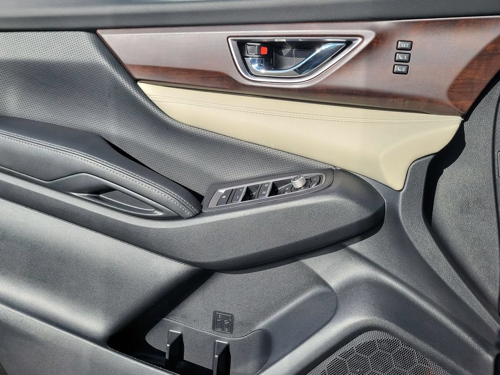 Certified 2022 Subaru Ascent Touring AWD/4WD image 15
