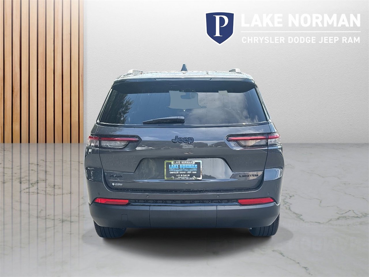 New 2025 Jeep Grand Cherokee L Limited w/ Black Appearance Package image 7