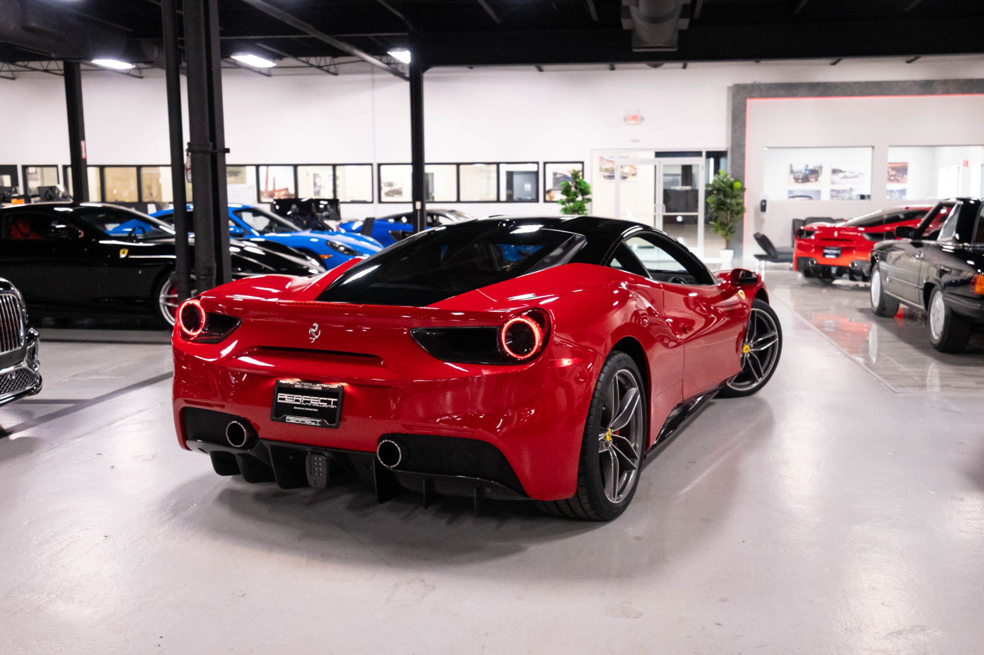 Used 2016 Ferrari 488 GTB RWD image 77