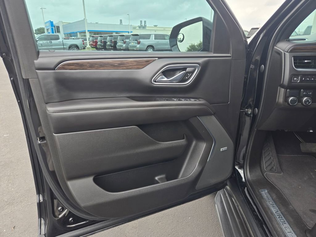 Used 2021 Chevrolet Tahoe LT RWD image 12