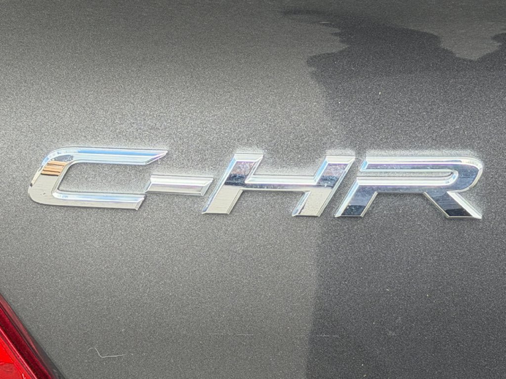 Used 2021 Toyota C-HR XLE FWD image 35