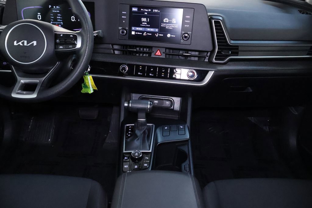 Used 2024 Kia Sportage LX image 16