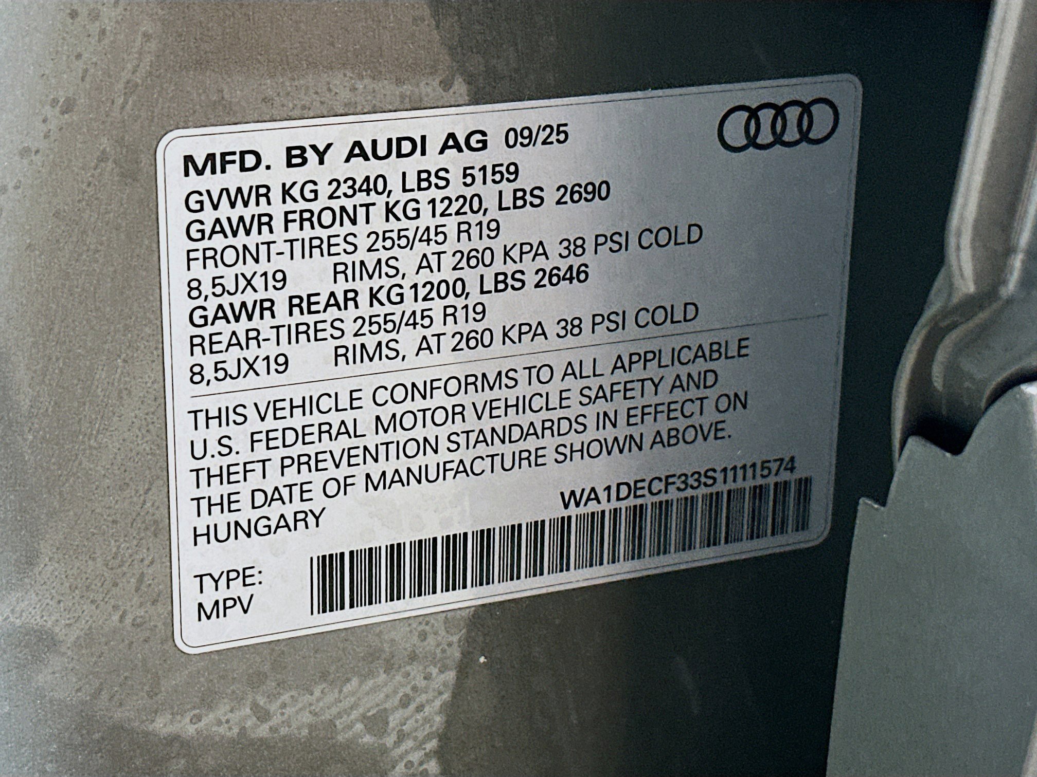 New 2025 Audi Q3 2.0T Premium image 32