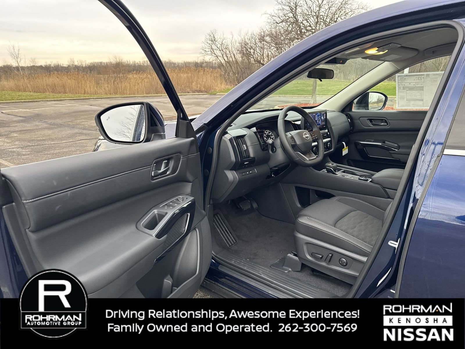 New 2026 Nissan Pathfinder SV image 10