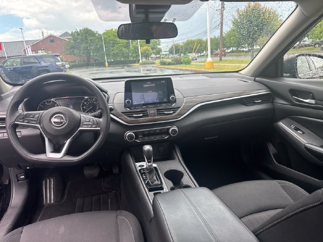 Used 2025 Nissan Altima 2.5 SV AWD/4WD image 15