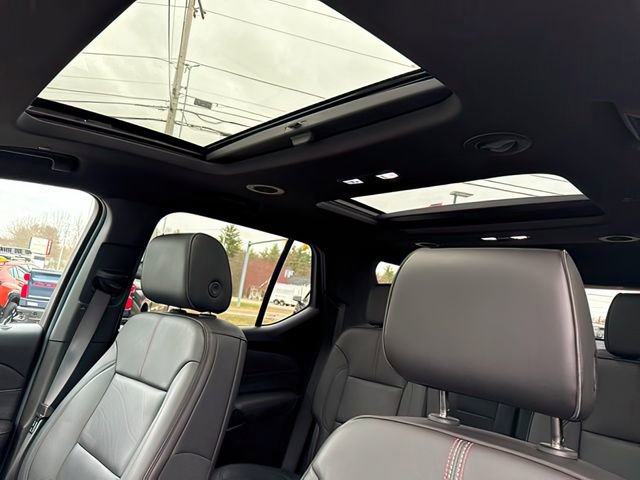 Used 2023 Chevrolet Traverse RS AWD/4WD image 21