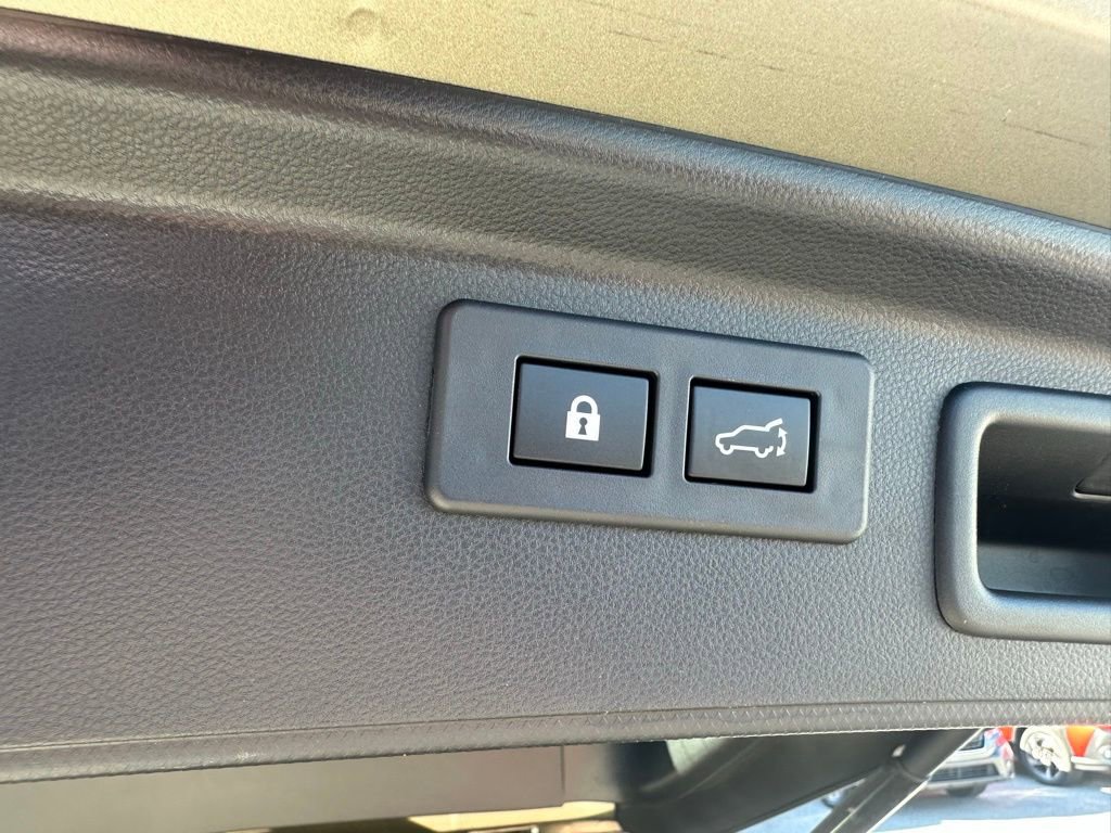 Used 2024 Subaru Forester Limited image 8
