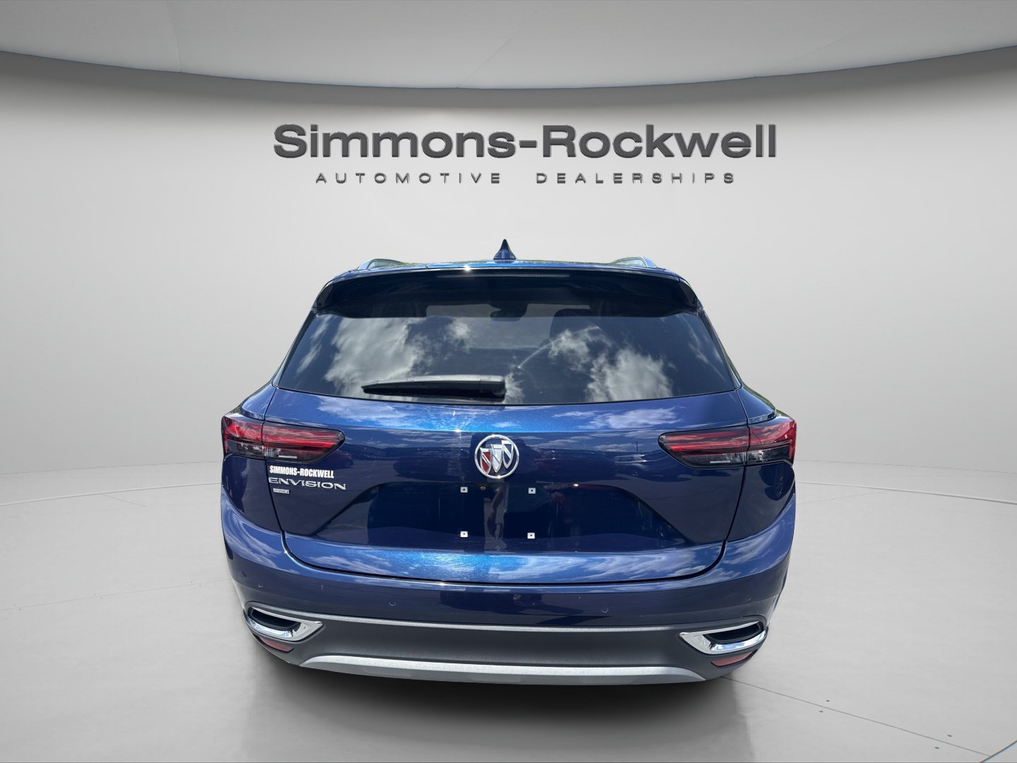Used 2023 Buick Envision Preferred AWD/4WD image 3