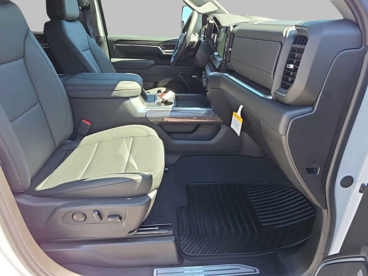 New 2026 Chevrolet Silverado 2500 LTZ w/ Trail Boss Package image 9