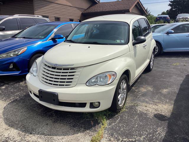 Used 2008 Chrysler PT Cruiser Touring FWD image 3