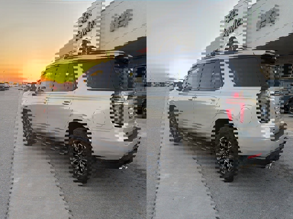 Used 2022 Chevrolet Tahoe Z71 w/ Z71 Off-Road Package image 3