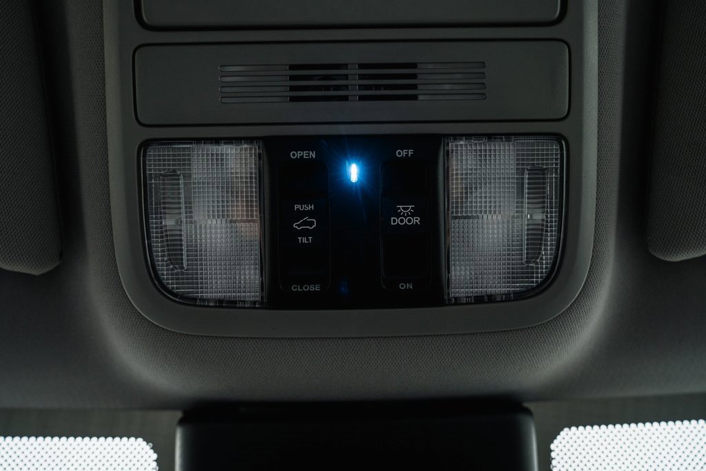 Used 2023 Honda Odyssey EX-L image 32