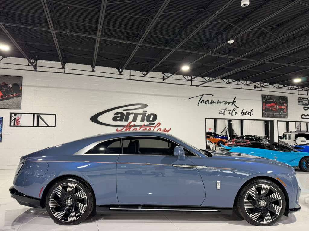 Used 2024 Rolls-Royce Spectre w/ Spectre Launch Package image 8