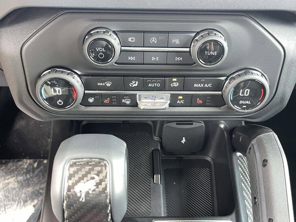 New 2026 Ford Bronco Raptor w/ Interior Carbon Fiber Pack AWD/4WD image 27