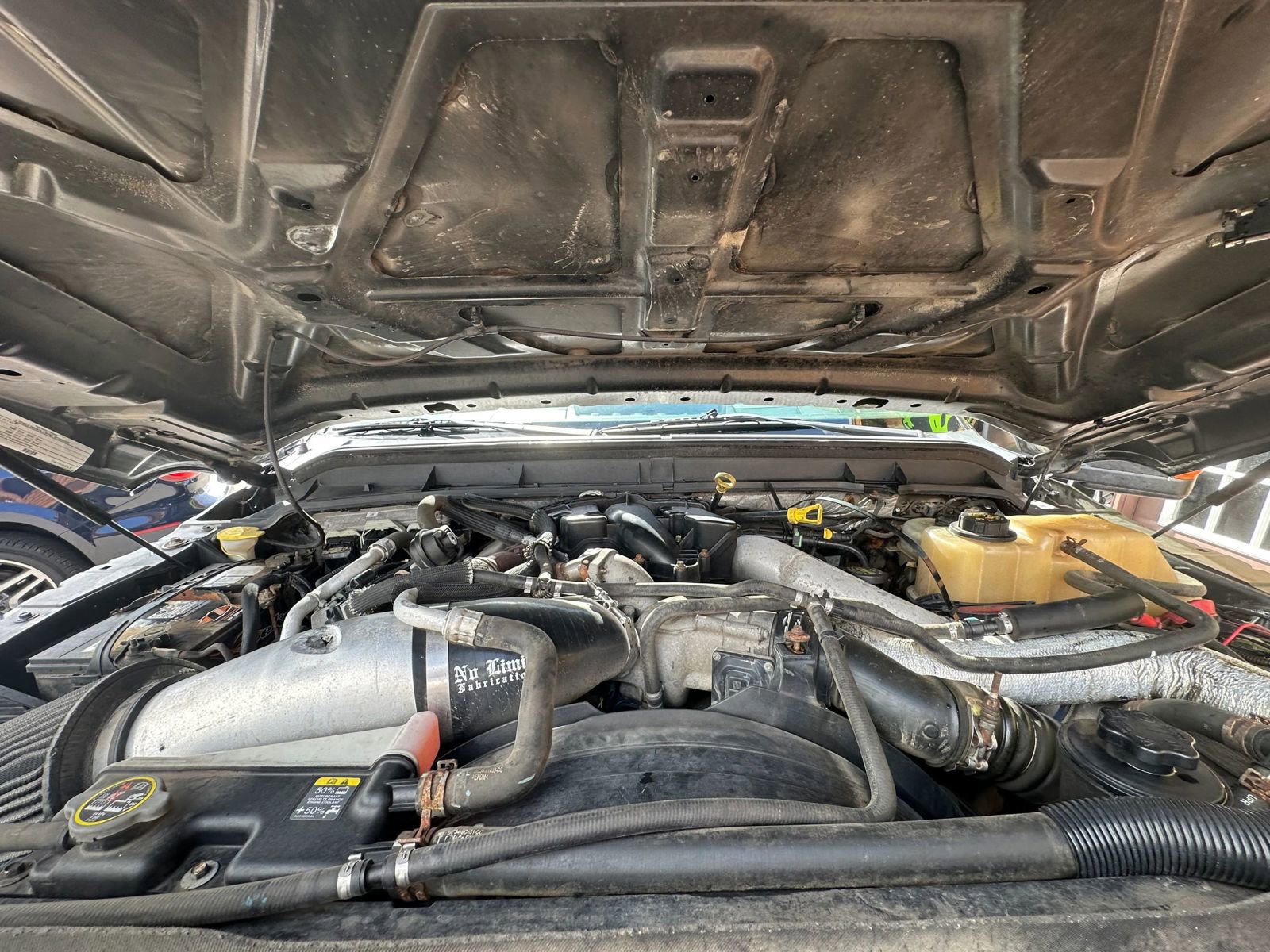 Used 2011 Ford F350 XLT w/ Snow Plow Prep Pkg image 15