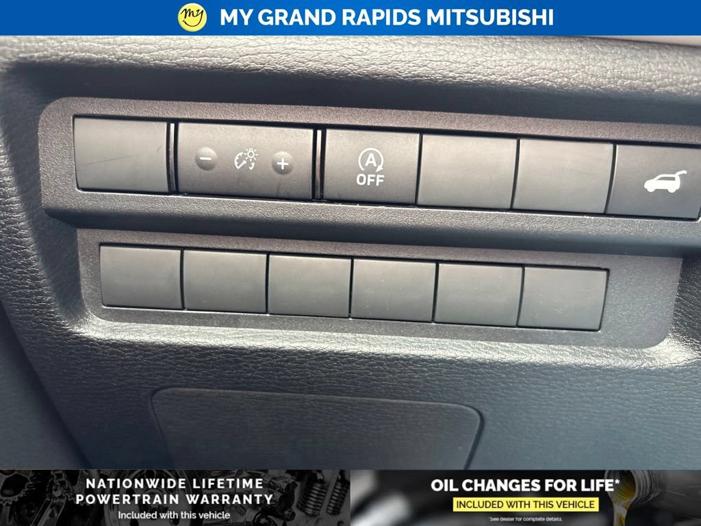 New 2026 Mitsubishi Outlander SE AWD/4WD image 29
