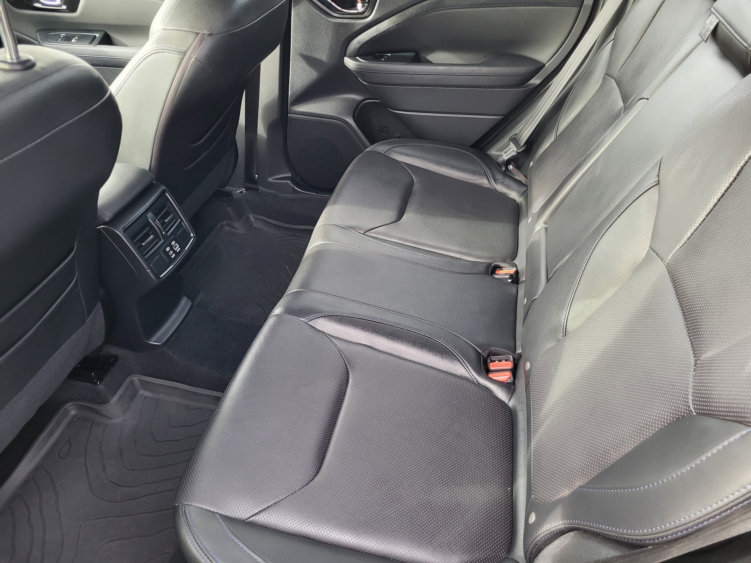 Used 2025 Subaru Forester Limited AWD/4WD image 11