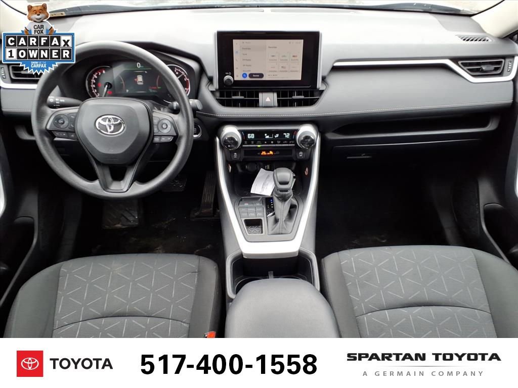Used 2025 Toyota RAV4 XLE AWD/4WD image 13