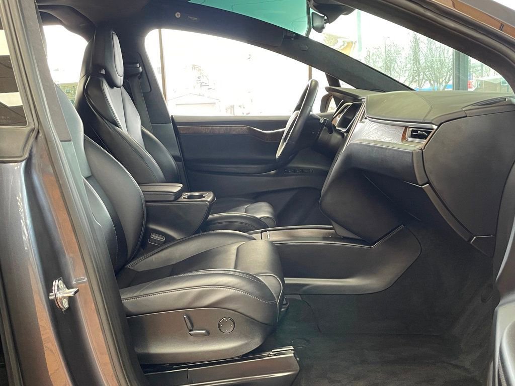 Used 2017 Tesla Model X 100D image 22